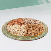 रक्षाबंधन के लिए प्रीमियम गिफ्ट ट्रे, 600 ग्राम कुल सामग्री